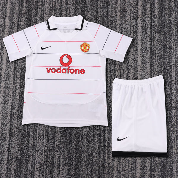 Kit infantil Manchester United Retrô Away 2003 Unissex Nike - Branca