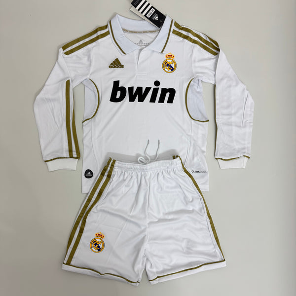 Kit Infantil Real Madrid Retrô Home Manga Longa 2012 Camisa + Shorts Adidas Unissex - Branca
