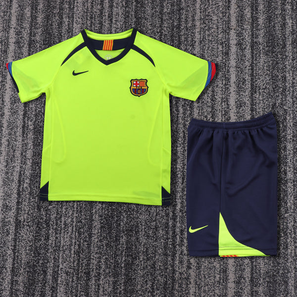 Kit Infantil Barcelona Retrô Away 05/06 Camisa + Shorts Nike  Unissex - Amarelo