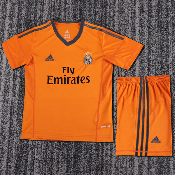 Kit Infantil Real Madrid Retrô Away 13/14 Camisa + Shorts Adidas Unissex - Laranja