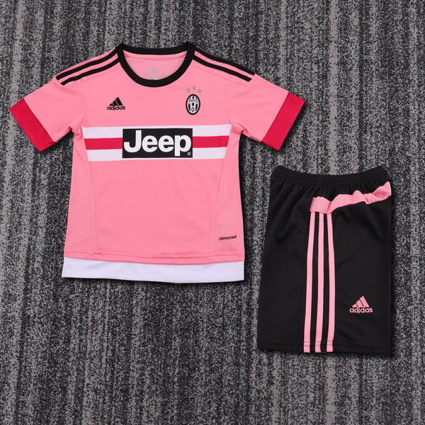 Kit Infantil Juventus Away 2015 Retrô Camisa + Shorts Adidas Unissex - Rosa