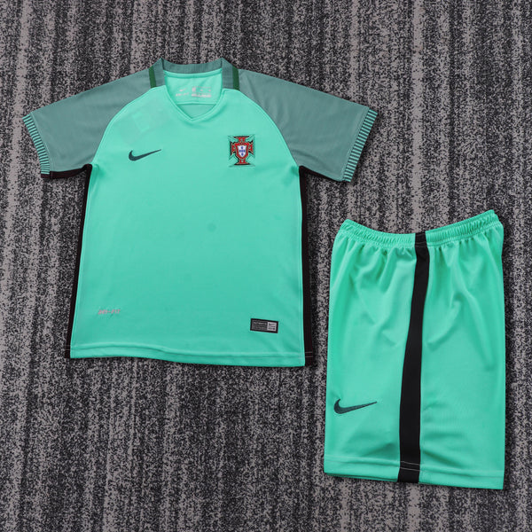 Kit Infantil Portugal Away Retrô 2016 Camisa + Shorts Nike Unissex - Verde