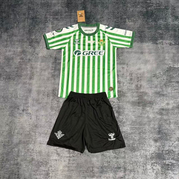 Kit Infantil Real Betis Edição Especial Final Conference League 24/25 Unissex Hummel - Verde e Branca