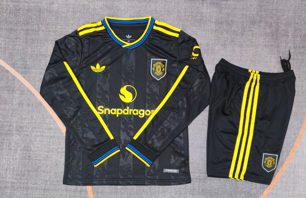 Kit infantil Manchester United Away Manga Longa 25/26 Unissex Adidas - Preto