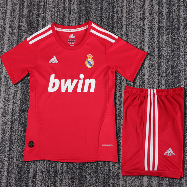 Kit Infantil Real Madrid Retrô Third 12/13 Camisa + Shorts Adidas Unissex - Vermelha