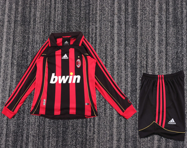 Kit Infantil Milan Home Retrô 06/07 Manga Longa Unissex Adidas - Vermelho e Preto
