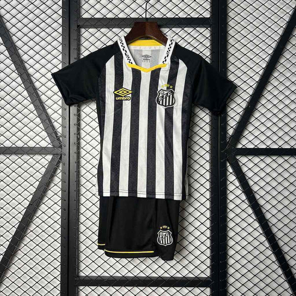Kit Infantil Santos Away 25/26 Camisa + Shorts Umbro Unissex - Branco e Preto