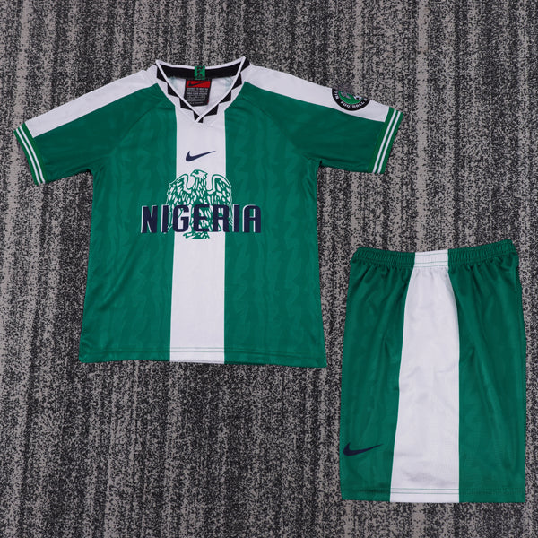Kit Infantil Nigeria Home Retrô 1996  Unissex Nike - Verde e Branco