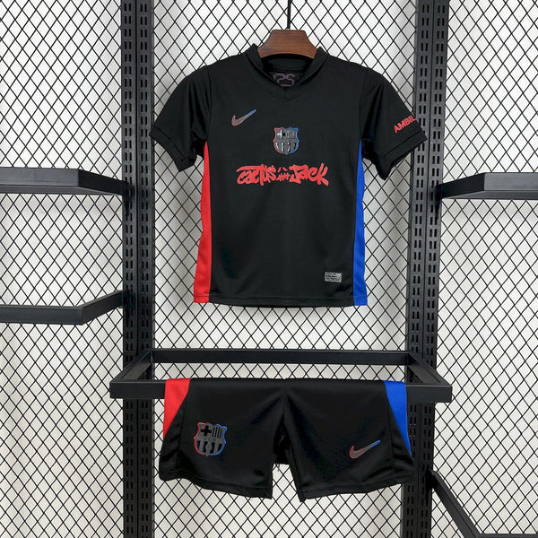 Kit Infantil Barcelona Away Edição Especial Travis Scott 24/25 Nike Unissex - Preto
