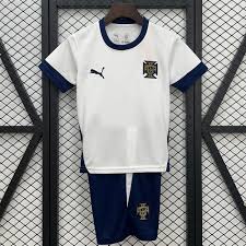 Kit Infantil Portugal Treino 25/26 Puma Unissex - Branca